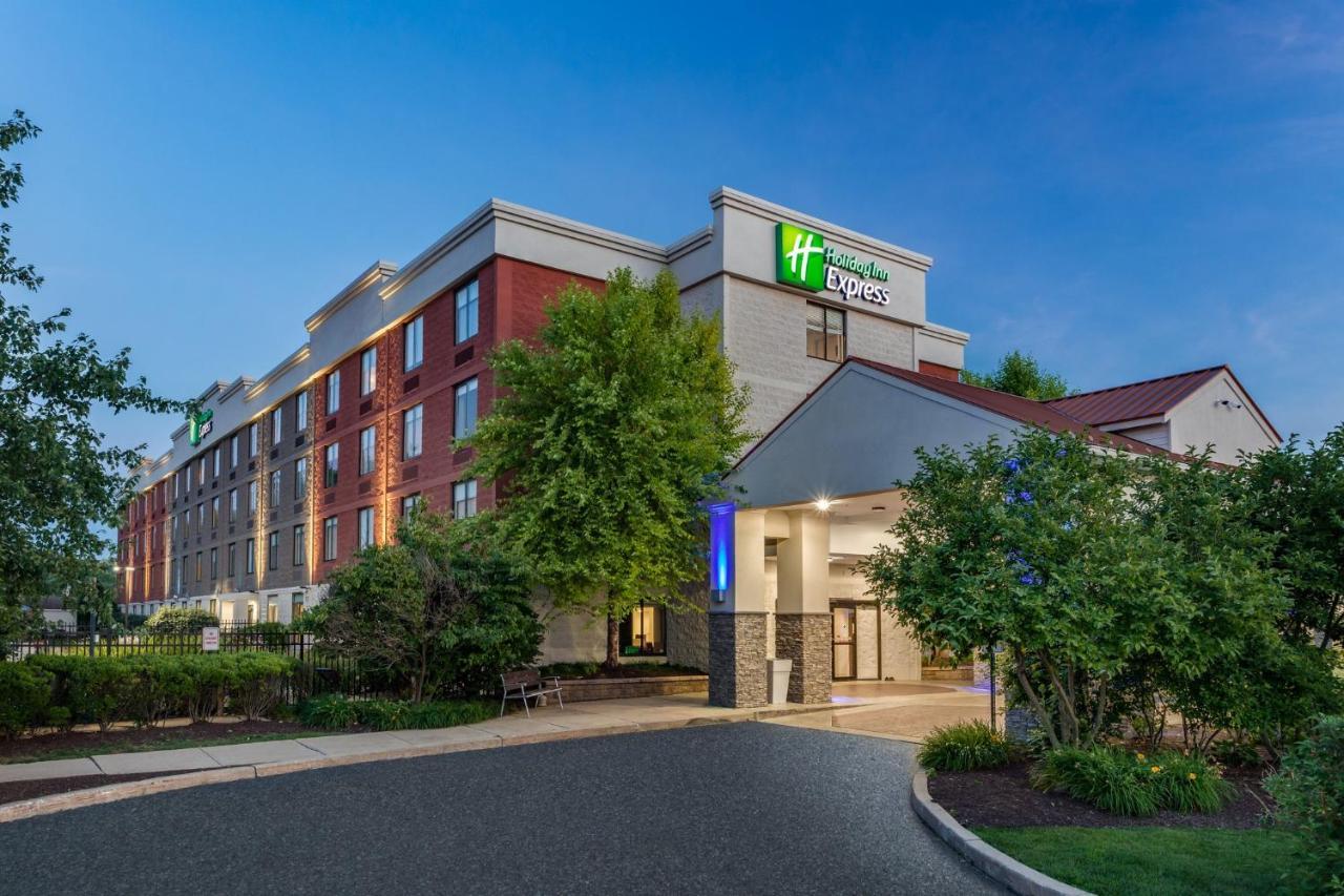 Holiday Inn Express Exton - Great Valley By Ihg Bagian luar foto