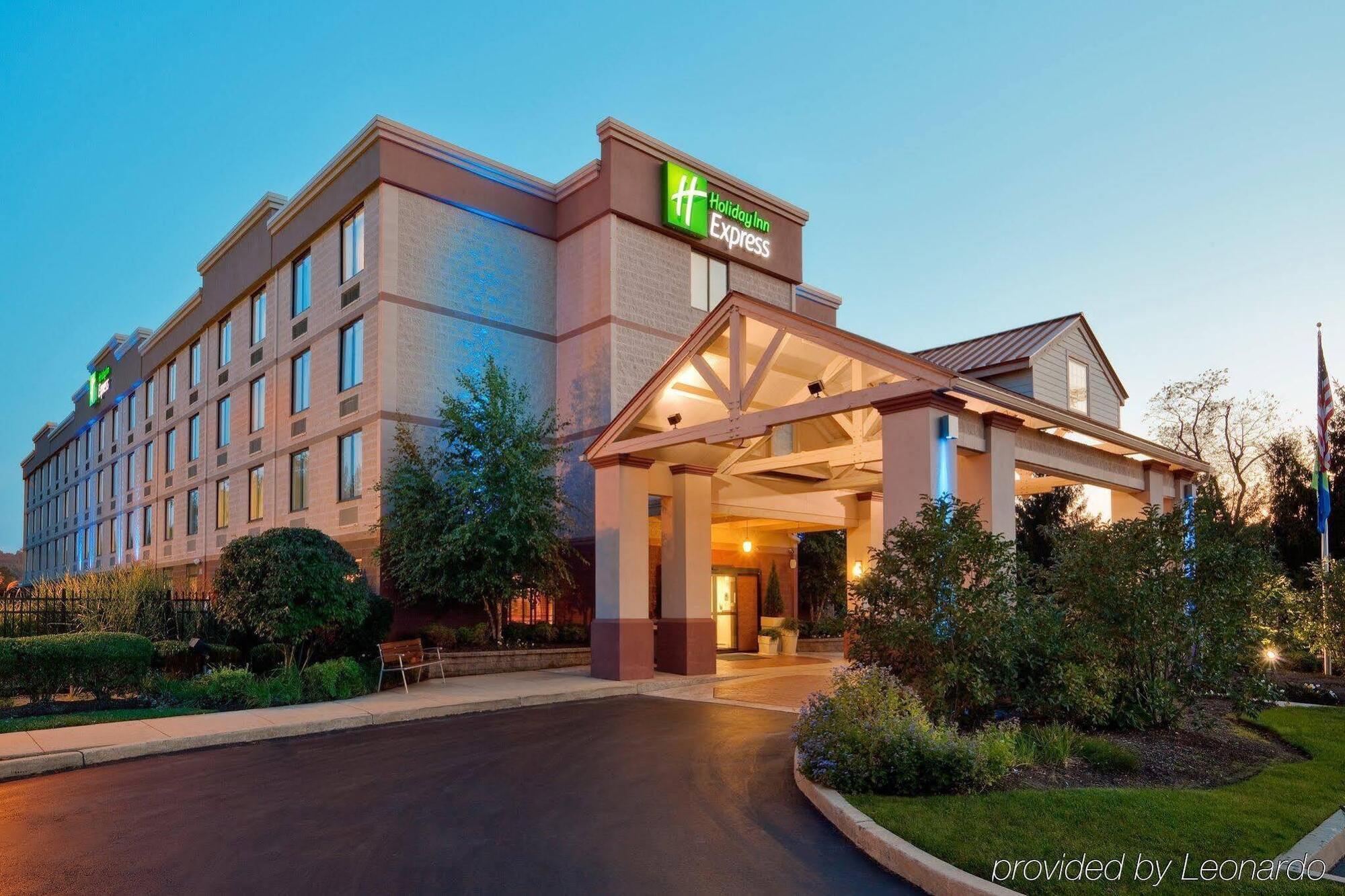 Holiday Inn Express Exton - Great Valley By Ihg Bagian luar foto
